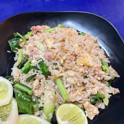 ข้าวผัดแหนม