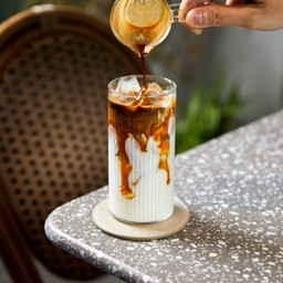 คาราเมลลาเต้ เย็น