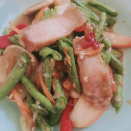 ตำถั่วหมูกรอบ
