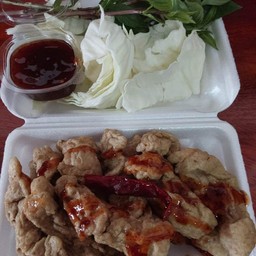 ลูกชิ้นปลาระเบิดทอด  3ไม้