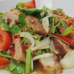 ยำอกไก่ย่าง