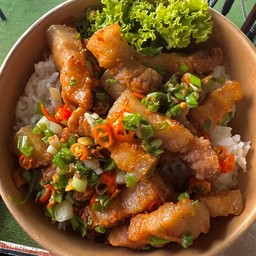 ข้าวหมูคั่วพริกเกลือ/ข้าวกุ้ง/หมึก/รวม ระบุได้ค่ะ