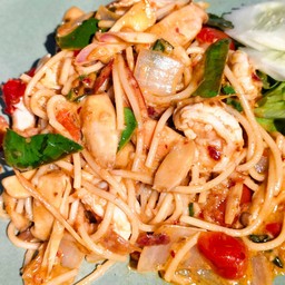 สปาเก็ตตี้ต้มยำทะเล,กุ้ง,หมึก
