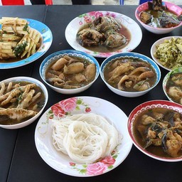 ขนมจีน+แกงป่ารวม 2 อย่าง