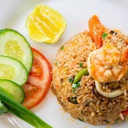 ข้าวผ้ดกุ้ง