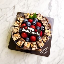 Brownie around the fruit 1 pound with Choc plate