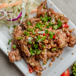 ปีกไก่คั่วพริกเกลือ