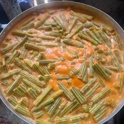 ครัวคุณเล็ก ตลาดสี่แยกวัดพระญาติ