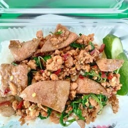 กระเพราหมูสับ+ตับหมู