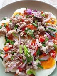 ยำไข่ต้มหมูสับ