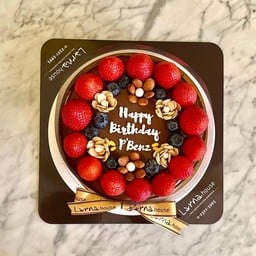 Strawberry & Nutty on 2 pound larna cake