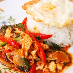 ผัดพริกเผา ราดข้าว