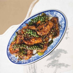 กุ้งผัดพริกไทยดำ