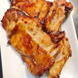 ไก่อบ 1 ชิ้น +น้ำจิ้มแจ่ว
