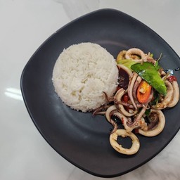 ผัดฉ่าปลาหมึก [ราดข้าว]