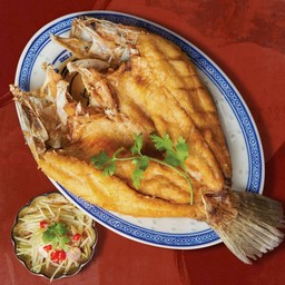 ปลากะพงทอดน้ำปลา