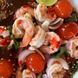 ยำกุ้งสุกไข่แดงเค็ม