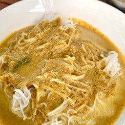 ร้านขนมจีนเส้นใต้ ท่าศาลา