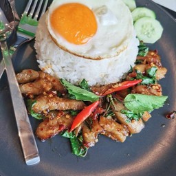 🔥กะเพราไฟลุก🔥