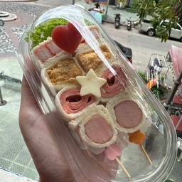 แซนด์วิชโรล (ไส้รวม)