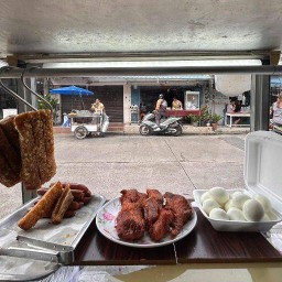 ออมสินหมูแดงหมูกรอบ&ห่อหมกปลาช่อน