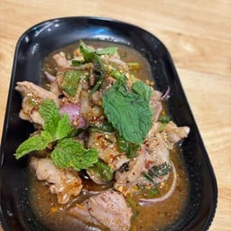 น้ำตกหมู