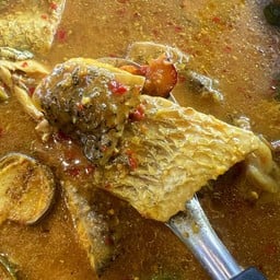 แกงส้มปลากะพง