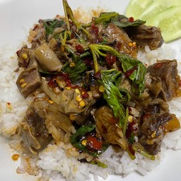 ข้าวกระเพราหมูตุ๋น