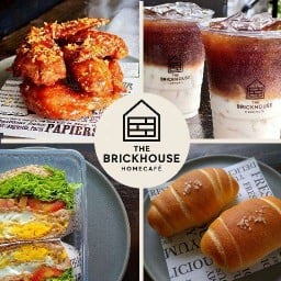 Brick House Cafe - ราษฎร์อุทิศ 8