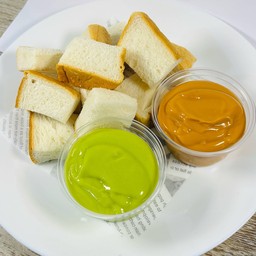 ปังอบไอน้ำ ฟรี สังขยาใบเตย + สังขาชาไทย