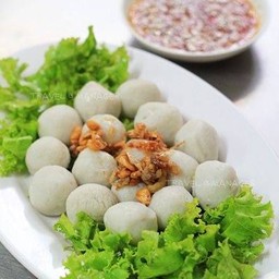 ลูกชิ้นปลาลวกจิ้ม