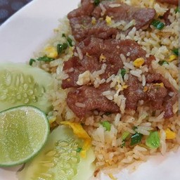 พิเศษ ข้าวผัดเนื้อน่องลาย...หอมๆ