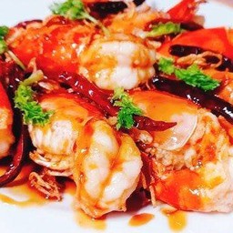 กุ้งผัดซอสมะขามราดข้าว