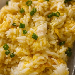 ข้าวผัดไข่ 3 ใบเลยนะ