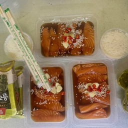 เชตแซลม่อนดอง (ข้าว1สาหร่าย1ม่อนดอง1) ไม่ใช่3กล่องค่ะ