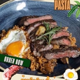 ข้าวผัดมันเนื้อ เนื้อย่างไข่ดาว พริกน้ำปลา