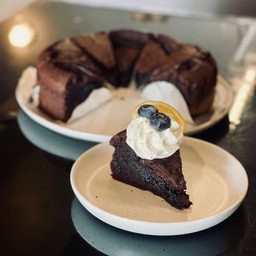 brownie cake