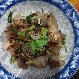 เติมศิริ ก๋วยเตี๋ยวเนื้อตุ๋น