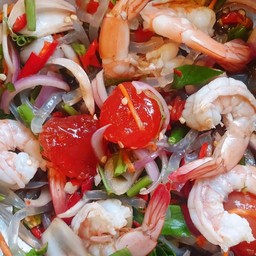 ยำเส้นแก้วกุ้งสุกไข่แดงเค็ม