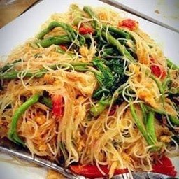 หมี่ผัดกระเฉด[หมู]