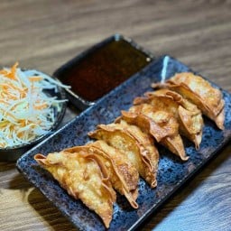 เกี๊ยวซ่าทอด🥟(Fried Gyoza) รัชดา36