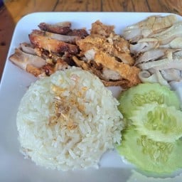 ข้าวมันไก่เฮียอู๋ ข้าวมันไก่เฮียอู๋