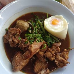 ก๋วยเตี๋ยวเรือพิเศษใส่ถูกอย่าง