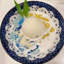 สองสหาย-ไอติม