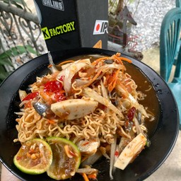 ตำเส้นจายาไก่ยอ