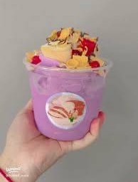 ปังเย็นเผือกพร้อมท๊อปปิ๊ง