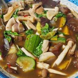 แกงเห็ดรวม