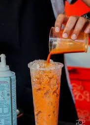 ชาไทยแก้วยีราฟ