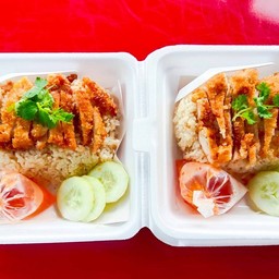 This is ข้าวมันไก่ หน้าเซเว่นซอยร่วม