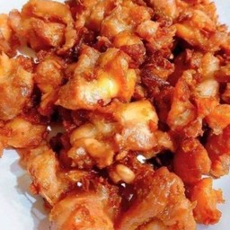 ข้าวไก่ทอดน้ำปลา